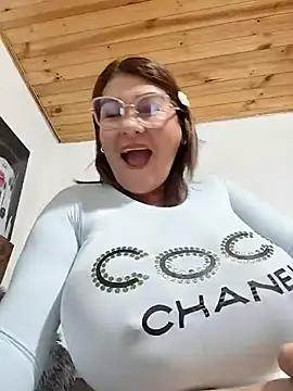 AlexxiaaMat online show from May 2026 11:04:01 AM