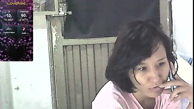 Natzu Choi online show from October 2025 10:29:02 PM