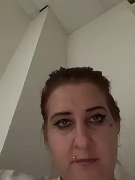 Snapshot of Regike90 chatting on November 2025 10:48:01 AM Regike90 online show from November 2025 10:48:01 AM