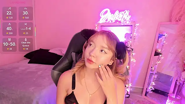 Snapshot of JuliethMoss chatting on February 2026 08:40:02 PM JuliethMoss online show from February 2026 08:40:02 PM