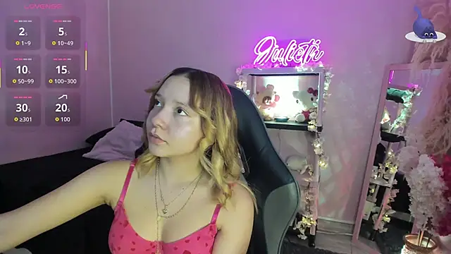 Snapshot of JuliethMoss chatting on March 2026 09:10:01 PM JuliethMoss online show from March 2026 09:10:01 PM