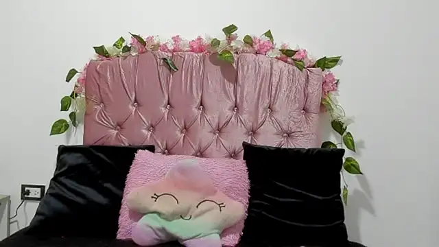 ivy moon05 online show from November 2025 04:07:01 PM