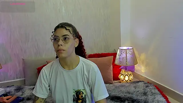 Snapshot of Pamelamiler__ chatting on February 2026 12:58:02 PM Pamelamiler online show from February 2026 12:58:02 PM