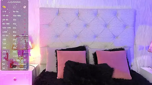 Snapshot of Pamelamiler__ chatting on February 2026 12:17:01 PM Pamelamiler online show from February 2026 12:17:01 PM