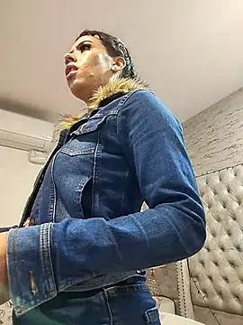 Pamelamiler   online show from May 2026 11:48:01 AM