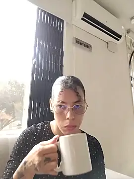 Pamelamiler   online show from June 2026 12:03:02 PM
