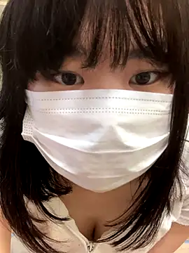 Snapshot of -SAKI-xx chatting on October 2025 06:31:01 AM -SAKI-xx online show from October 2025 06:31:01 AM