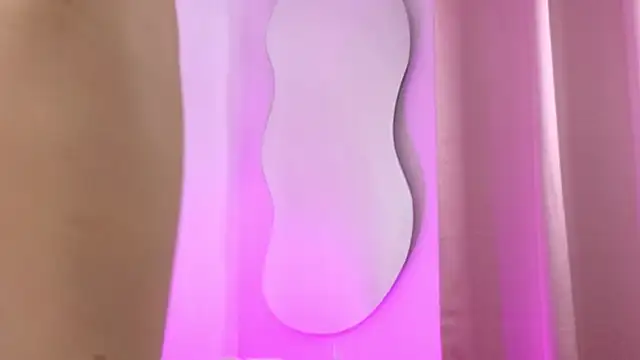 im lauritaa online show from September 2025 11:30:01 PM