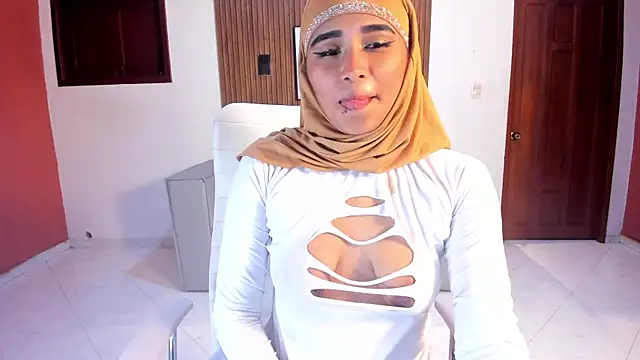 Snapshot of kayla_hasab chatting on October 2025 02:09:01 AM kayla hasab online show from October 2025 02:09:01 AM