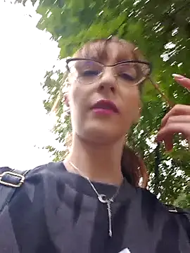 Snapshot of MoonedByEva chatting on September 2025 10:30:02 AM MoonedByEva online show from September 2025 10:30:02 AM