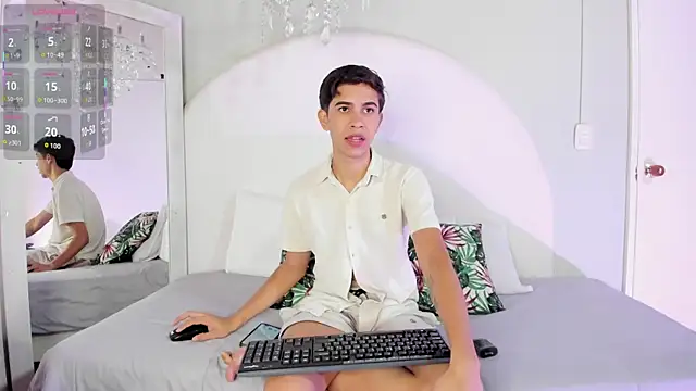 JoshuaSanzz online show from October 2025 03:31:02 AM