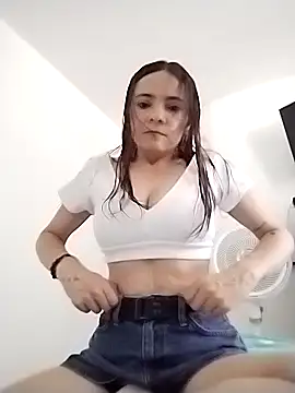 Snapshot of Cami_Konor chatting on October 2025 07:55:01 PM Cami Konor online show from October 2025 07:55:01 PM