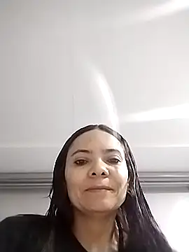 Cami Konor online show from December 2025 11:02:01 PM