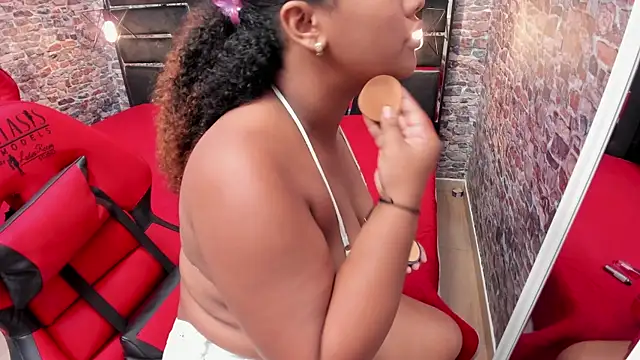 ALYANNA HOT  online show from October 2025 11:31:01 AM