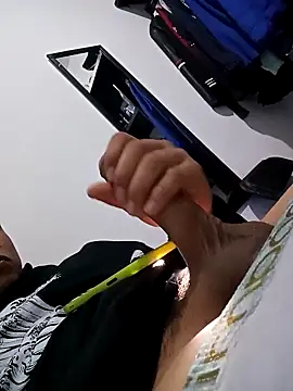 Snapshot of Barrx0018 chatting on March 2026 04:59:02 AM Barrx0018 online show from March 2026 04:59:02 AM