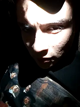 Snapshot of Barrx0018 chatting on March 2026 10:42:01 AM Barrx0018 online show from March 2026 10:42:01 AM