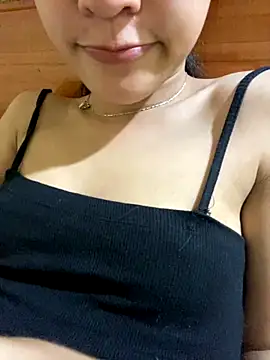 Snapshot of Sayhi_xo chatting on September 2025 03:24:02 PM Sayhi xo online show from September 2025 03:24:02 PM
