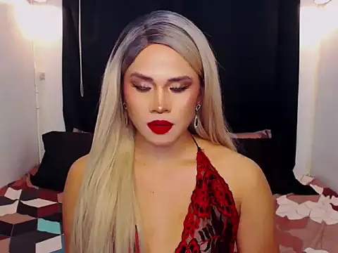 Snapshot of YllanaAltheaXxX chatting on February 2026 03:12:01 AM YllanaAltheaXxX online show from February 2026 03:12:01 AM