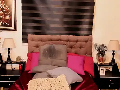 UrnextDoorTS online show from April 2026 05:03:01 AM