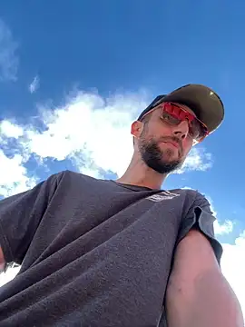 Snapshot of thejohnryancollection chatting on October 2025 10:42:02 PM thejohnryancollection online show from October 2025 10:42:02 PM