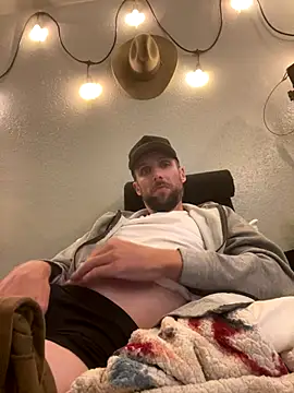 Snapshot of thejohnryancollection chatting on October 2025 03:35:01 PM thejohnryancollection online show from October 2025 03:35:01 PM