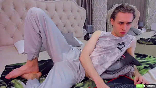 Snapshot of WilliamDyson chatting on September 2025 03:06:02 AM WilliamDyson online show from September 2025 03:06:02 AM