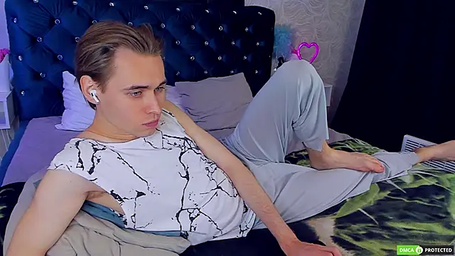 Snapshot of WilliamDyson chatting on September 2025 03:22:01 AM WilliamDyson online show from September 2025 03:22:01 AM