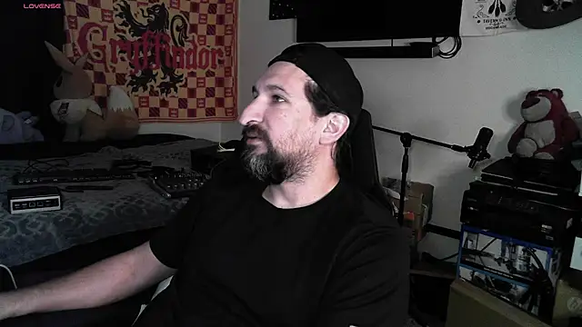 DevilPup75  online show from January 2026 10:42:01 AM