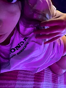 kiramedi online show from October 2025 11:27:01 PM