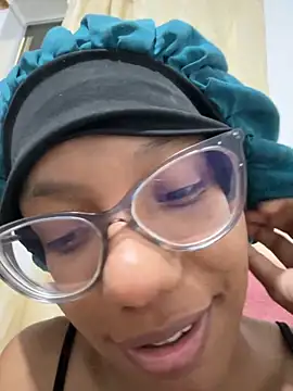 Valen1800 online show from September 2025 02:05:01 AM