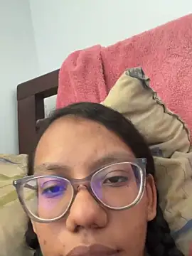 Valen1800 online show from March 2026 07:43:02 PM