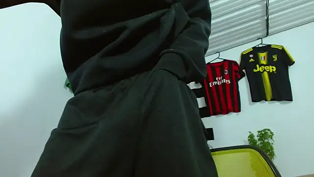 skinny23cm online show from February 2026 06:57:02 AM