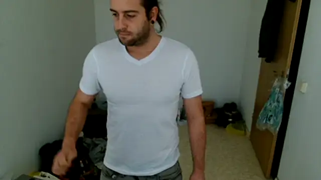 Snapshot of hei_69 chatting on October 2025 03:46:02 PM hei 69 online show from October 2025 03:46:02 PM