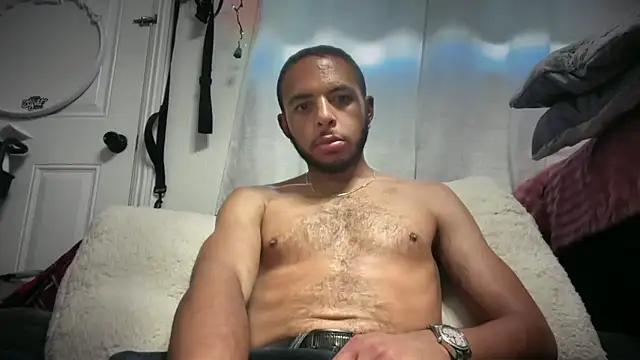 Snapshot of DERTYLAY chatting on December 2025 08:26:01 PM DERTYLAY online show from December 2025 08:26:01 PM