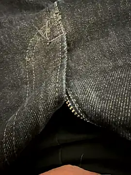 Snapshot of adaxxxx555 chatting on January 2026 01:43:01 AM adaxxxx555 online show from January 2026 01:43:01 AM