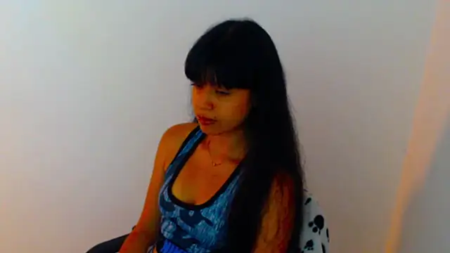 meganmiauu online show from July 2026 04:17:01 PM