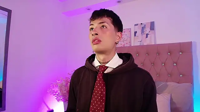 OzorioDany online show from December 2025 04:29:02 AM