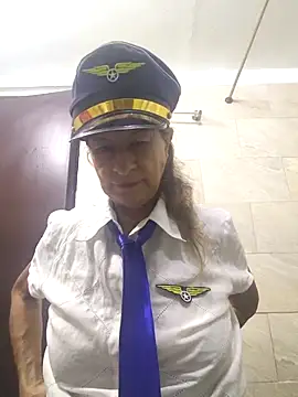 Snapshot of MaryeLunna chatting on March 2026 11:13:01 AM MaryeLunna online show from March 2026 11:13:01 AM