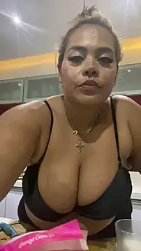EmilyDuran  online show from April 2026 12:42:01 AM