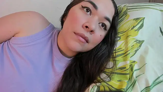 Snapshot of Brianna_Angelina chatting on March 2025 04:08:02 AM Brianna Angelina online show from March 2025 04:08:02 AM