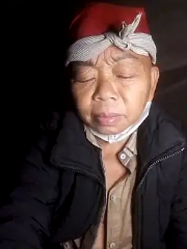 VangLe73 online show from November 2025 01:13:01 PM