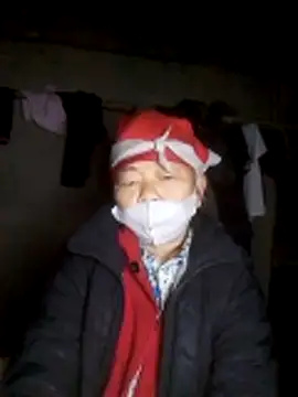 VangLe73 online show from January 2026 11:52:02 PM