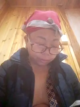 VangLe73 online show from March 2026 12:53:02 PM