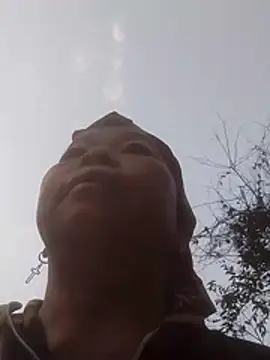 VangLe73 online show from March 2026 10:42:02 AM