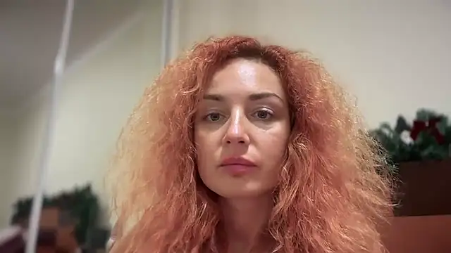 Snapshot of Reddgiirl chatting on November 2025 10:23:02 PM Reddgiirl online show from November 2025 10:23:02 PM