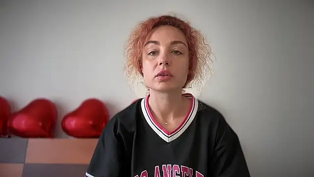 Reddgiirl online show from March 2026 08:42:01 AM