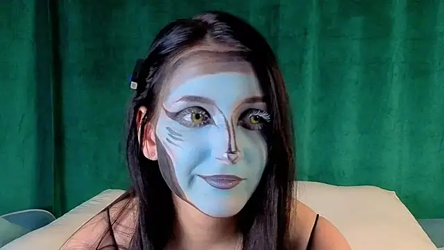 Snapshot of FalineBeacher chatting on October 2025 02:15:01 PM FalineBeacher online show from October 2025 02:15:01 PM