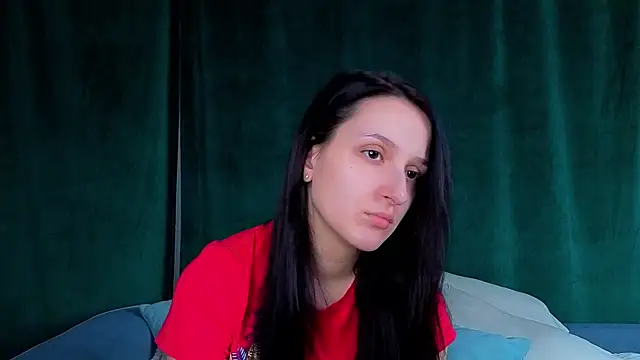 Snapshot of FalineBeacher chatting on October 2025 02:28:01 PM FalineBeacher online show from October 2025 02:28:01 PM