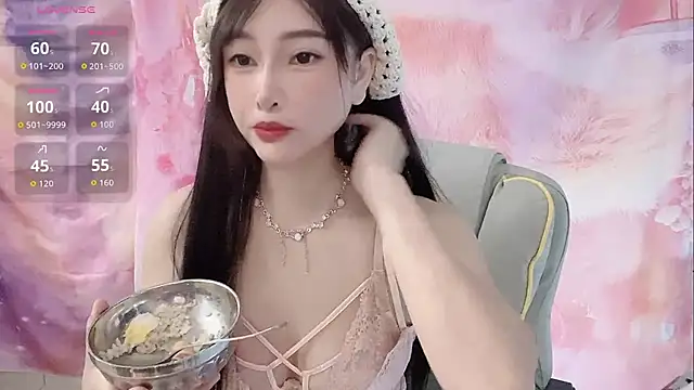 Crush-7ii online show from October 2025 12:33:01 AM