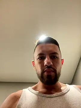 Snapshot of thiago_cruzzz chatting on September 2025 01:55:02 PM thiago cruzzz online show from September 2025 01:55:02 PM